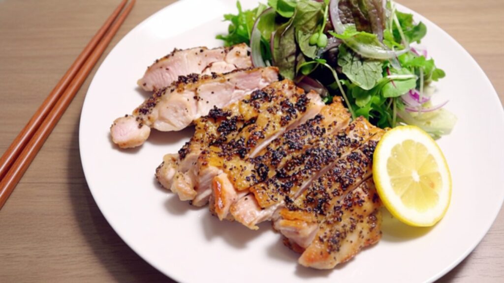 蓋を使って蒸し焼きにする効果