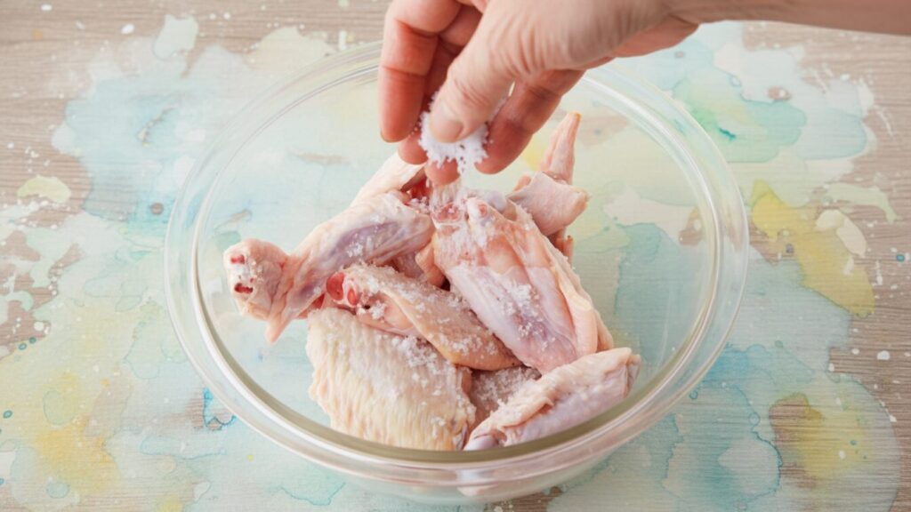 塩と小麦粉を振るタイミング